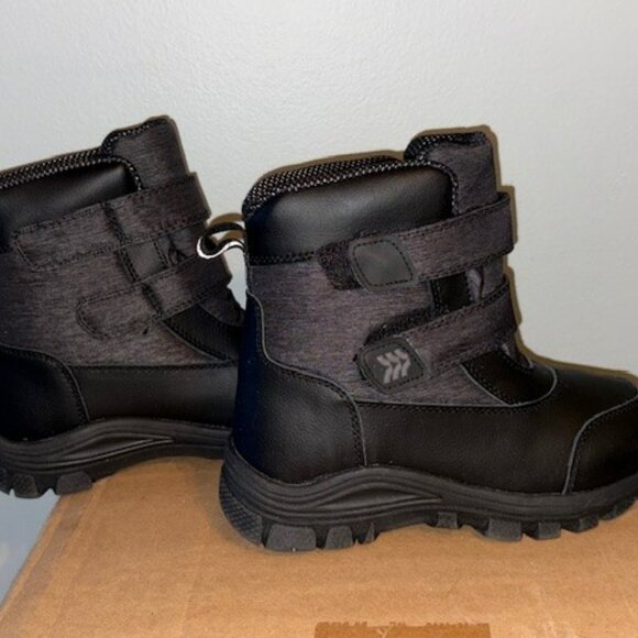 Boys Size 1 Thermolite Snowboots - Picture 3 of 6